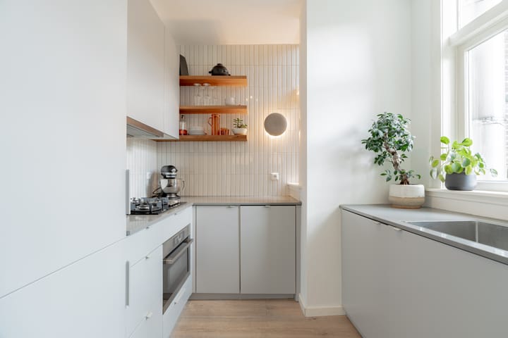 Photo 17 of Jan van Riebeekstraat 3-2