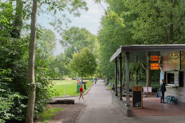 Photo 35 of Jan van Riebeekstraat 3-2