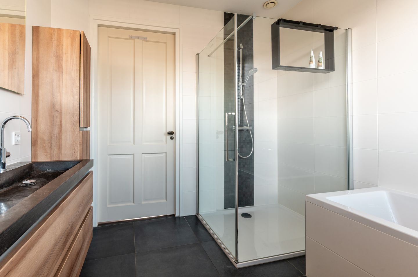 Foto 40 van Marquette 61