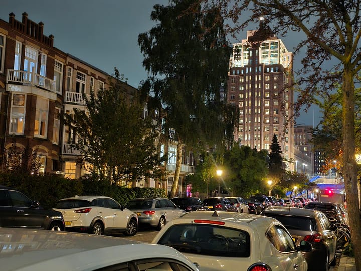 Photo 19 of Adelheidstraat 171