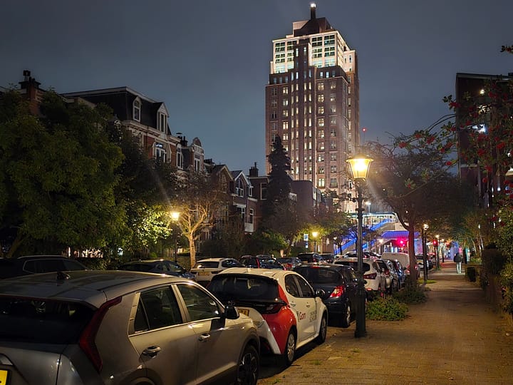 Photo 20 of Adelheidstraat 171