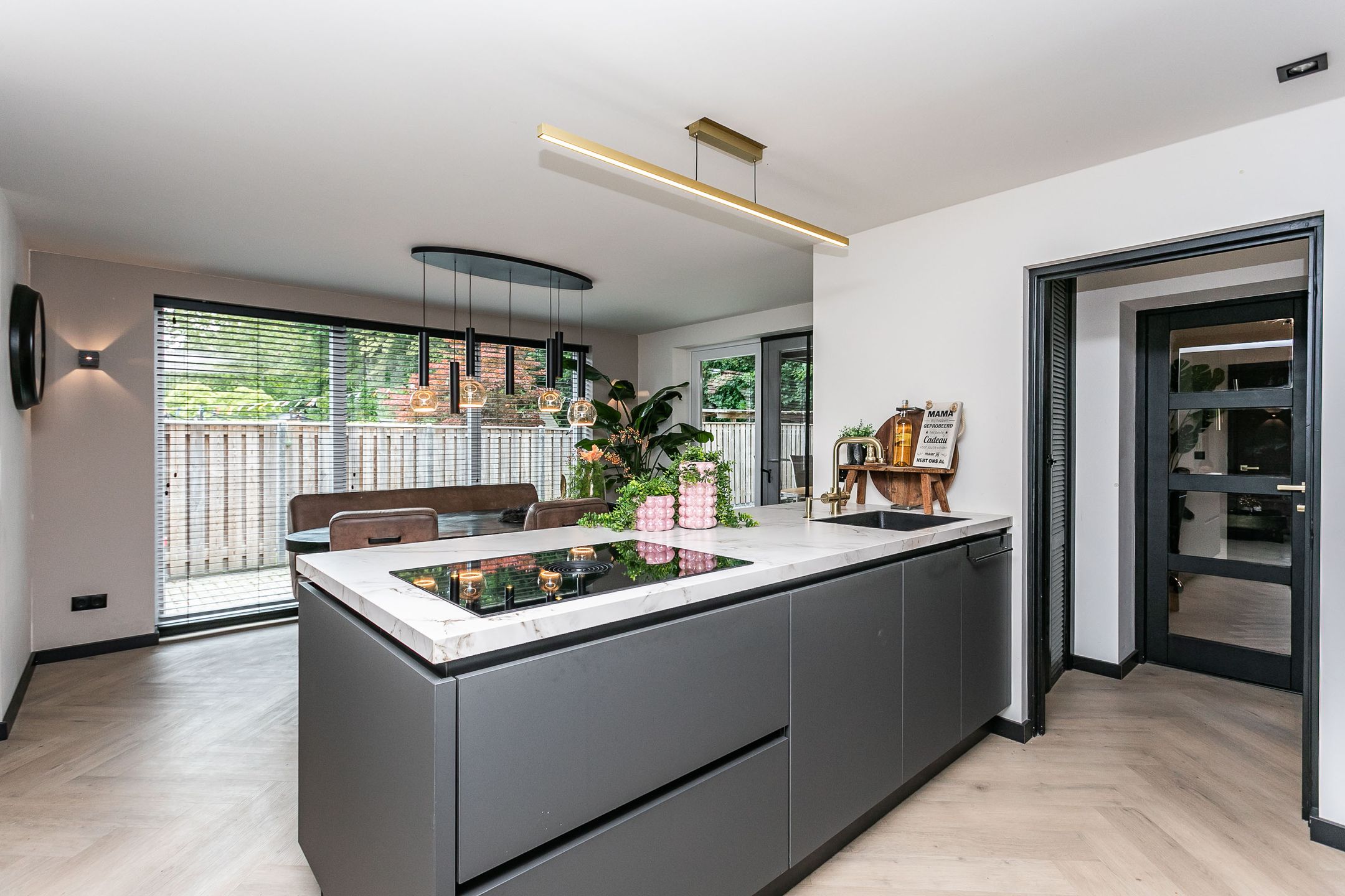 Foto 9 van Karel Doormanstraat 1