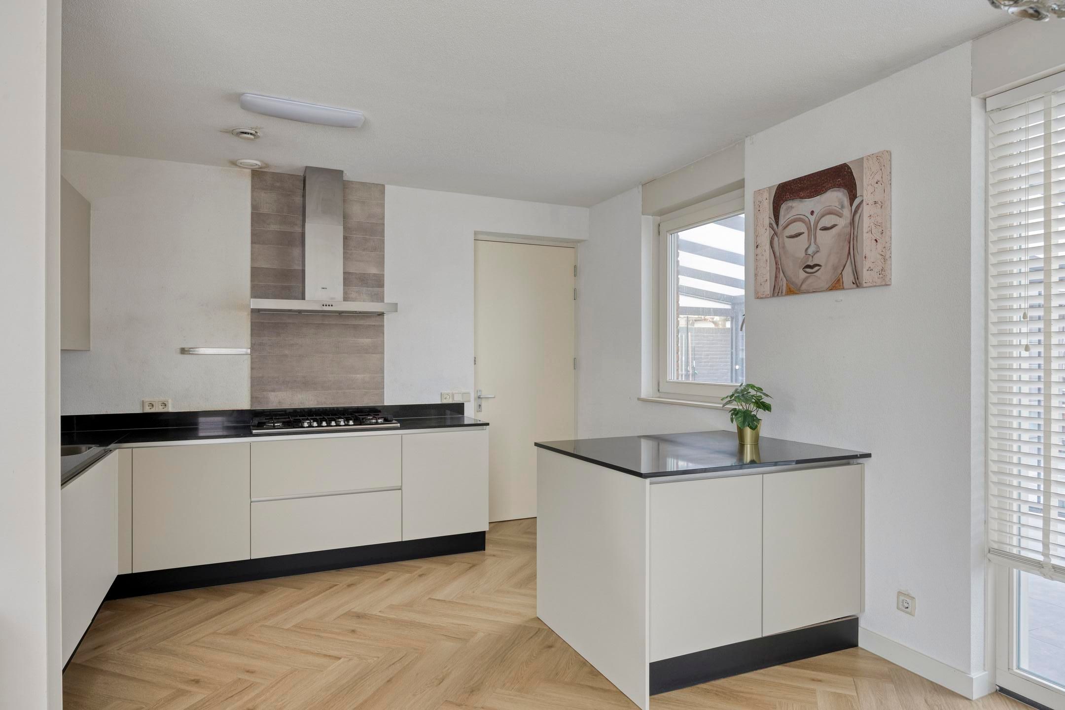 Foto 18 van Reisvennestraat 38