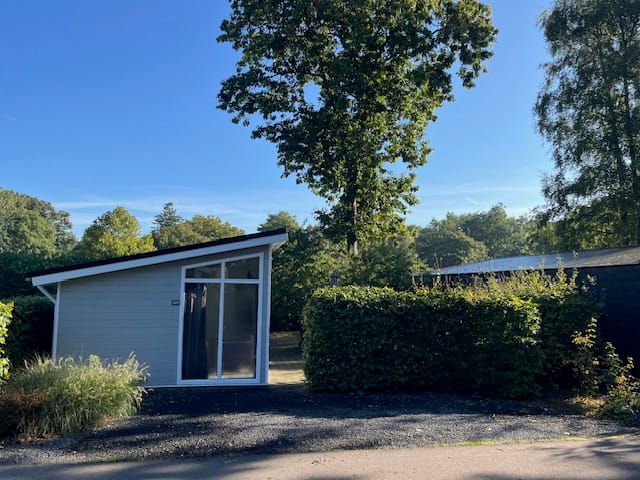 2-bedroom freehold villa in Lunteren — photo 1 of 5