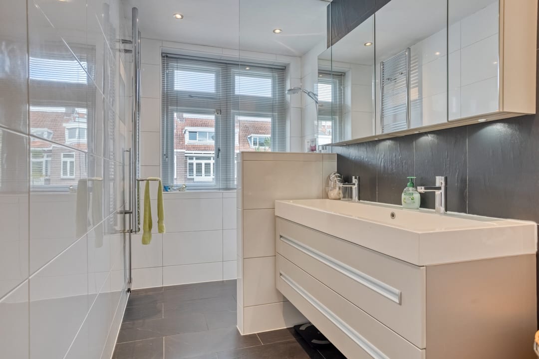 Photo 31 of Welgelegenstraat 11