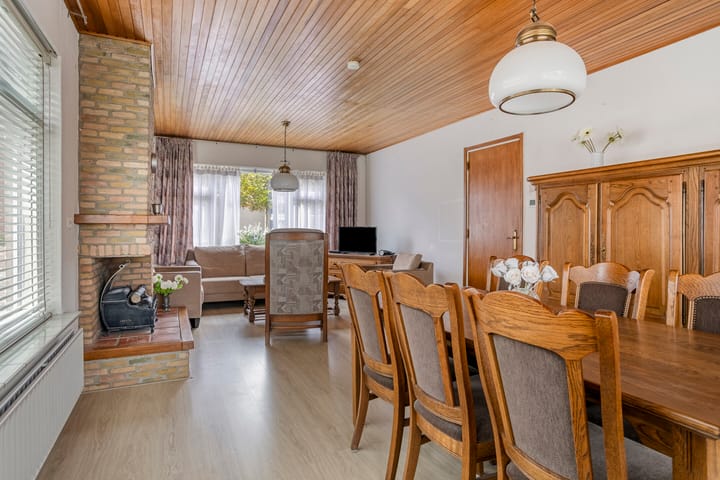 Photo 6 of Nieuwelaan 15