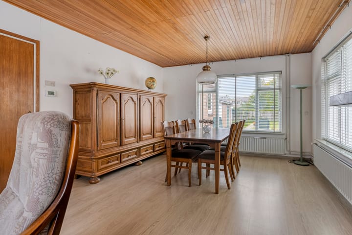 Photo 7 of Nieuwelaan 15