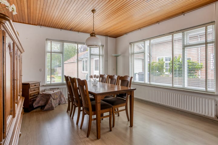 Photo 8 of Nieuwelaan 15