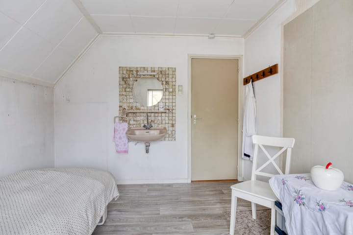 Photo 18 of Nieuwelaan 15