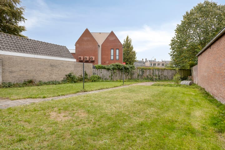 Photo 35 of Nieuwelaan 15