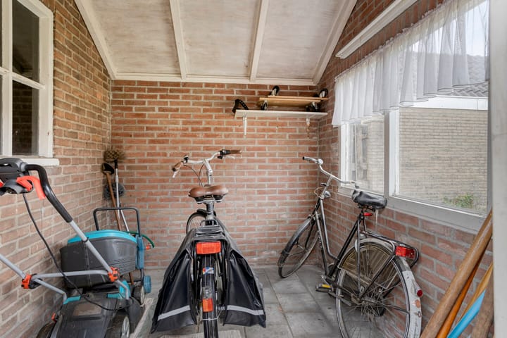 Photo 39 of Nieuwelaan 15