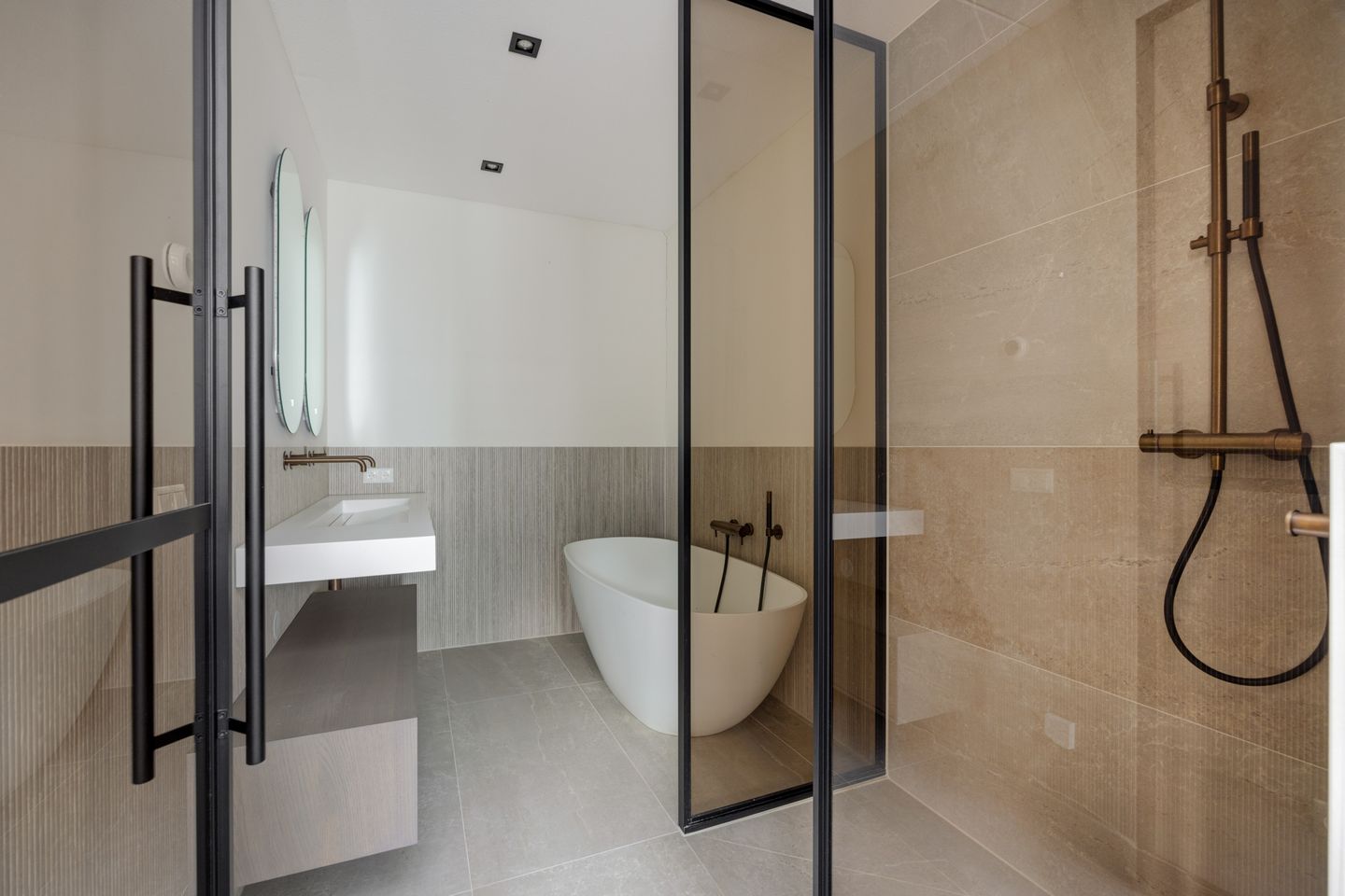 Foto 25 van Bernagiestraat 18