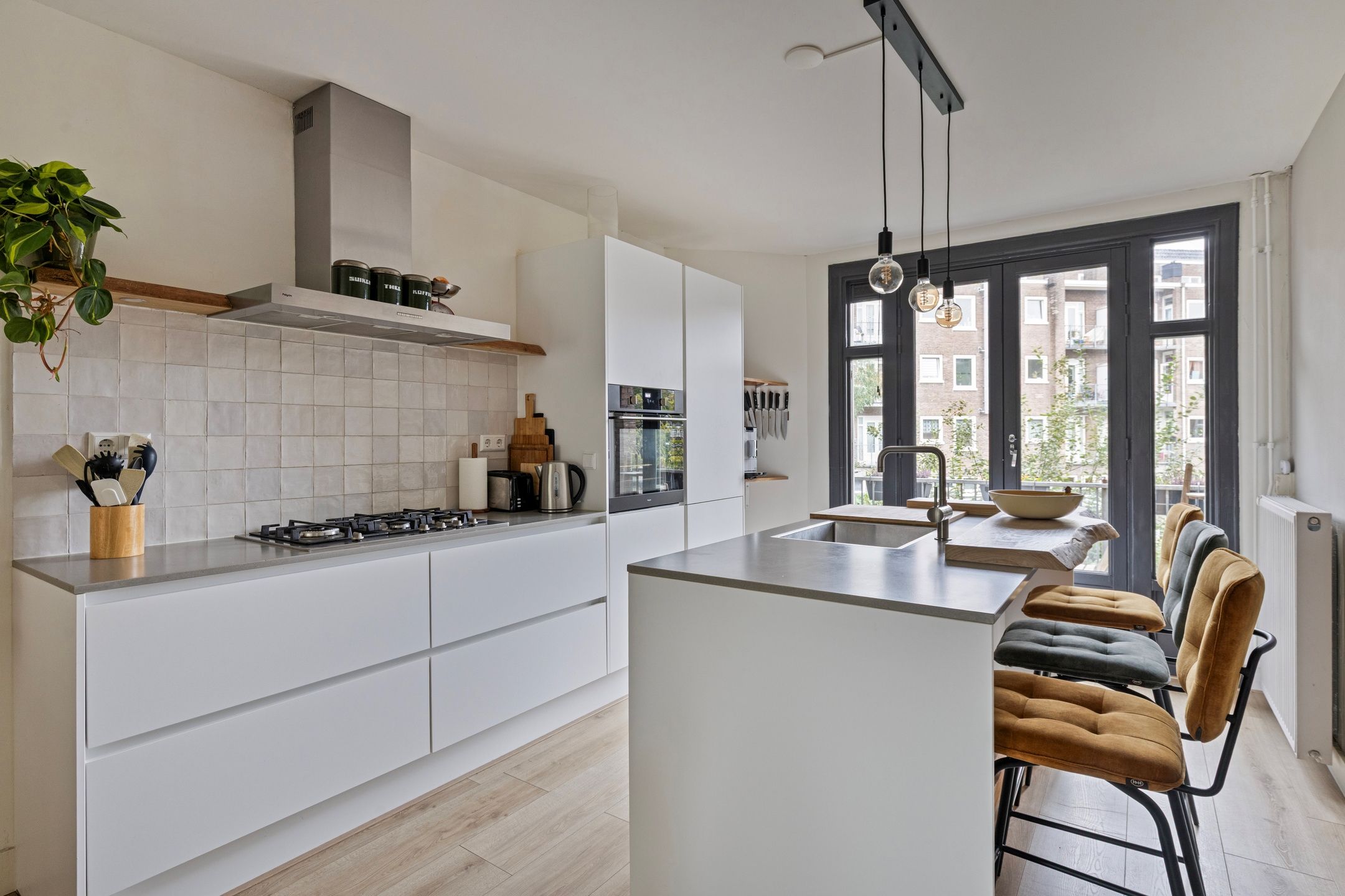 De Clercqstraat 110-, 110, 1, Amsterdam, 1052NN, Noord-Holland, Nederland 110