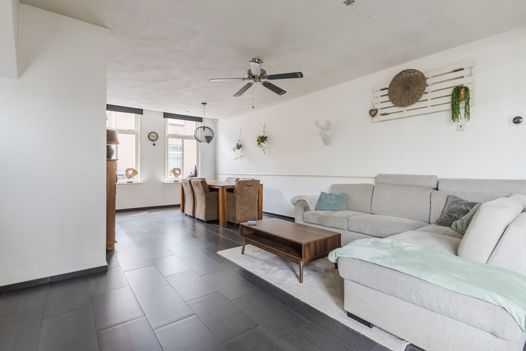 Foto 8 van De Ruyterstraat 22