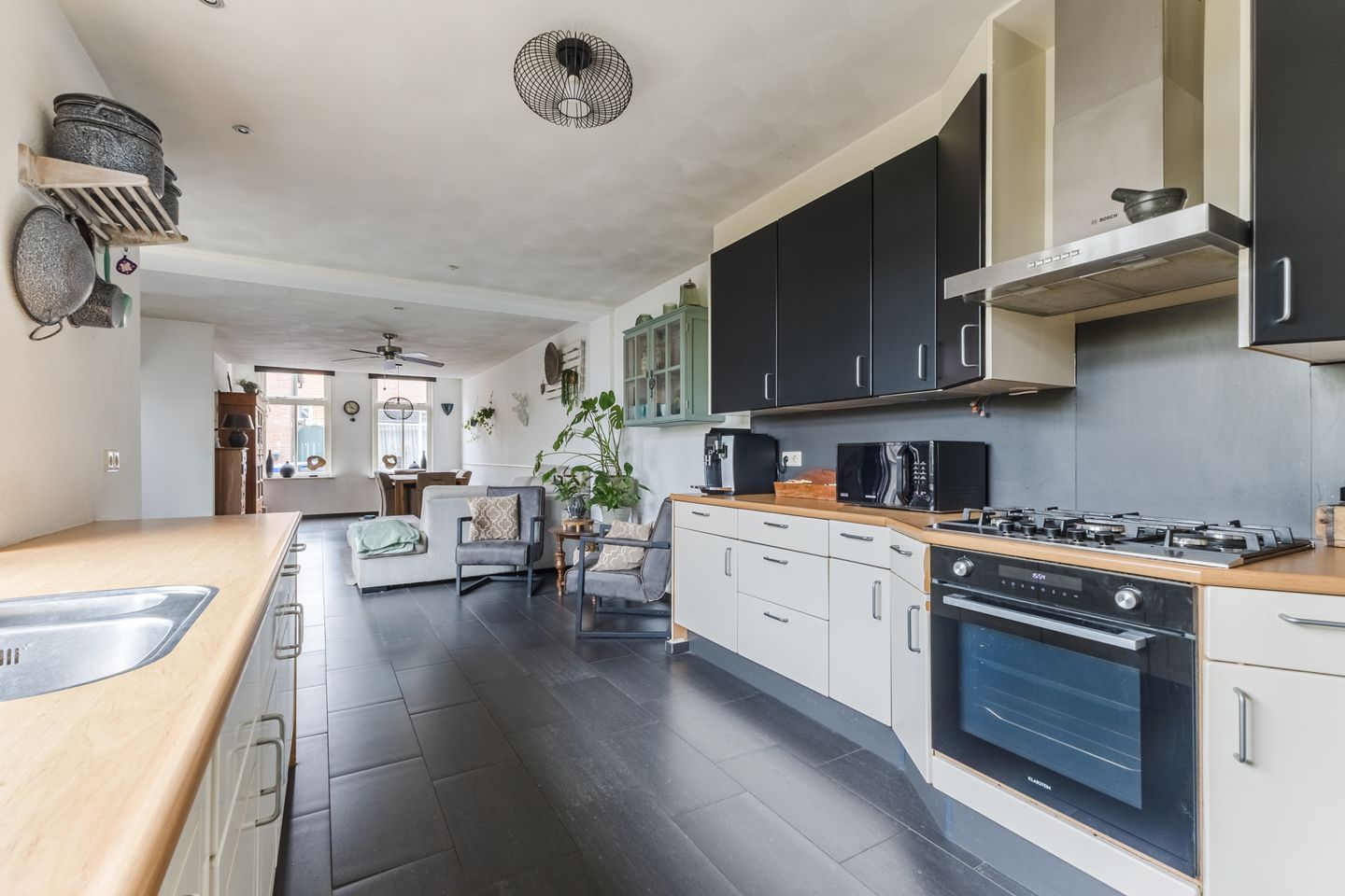 Foto 19 van De Ruyterstraat 22