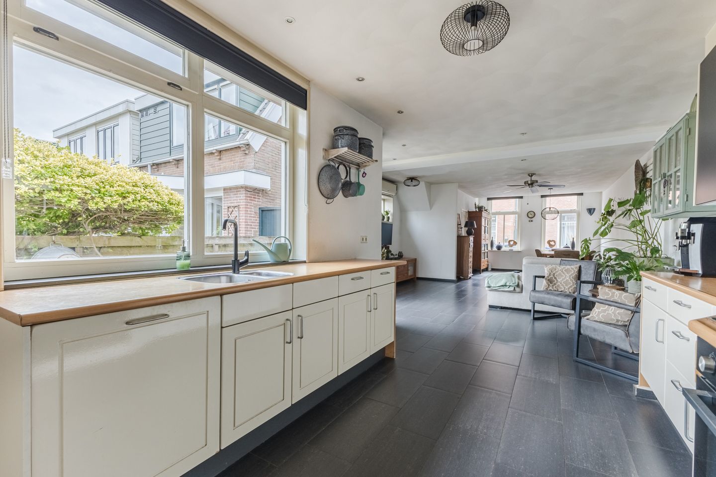 Foto 20 van De Ruyterstraat 22