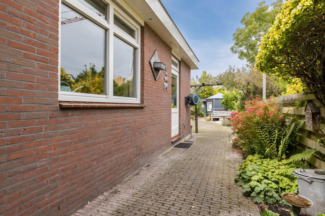 Foto 38 van De Ruyterstraat 22