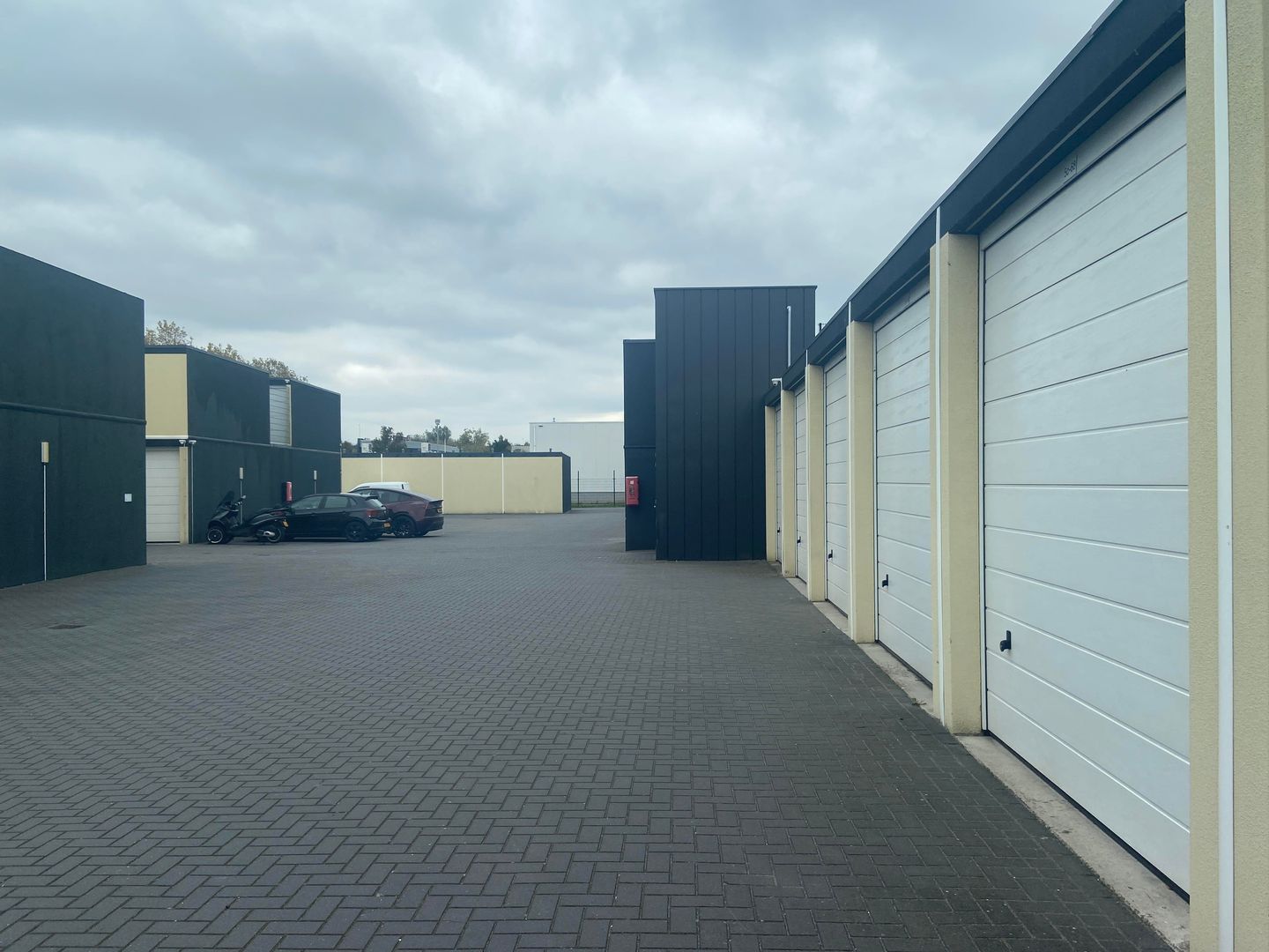 Bekijk foto 2 van Spoorlaan 5-C68