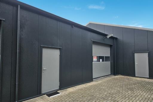 View photo 2 of Lange Baan 17