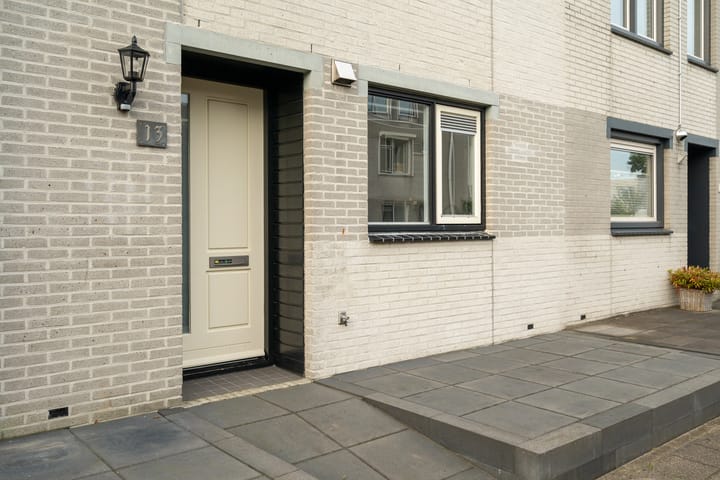 Foto 6 van Meloengeel 13