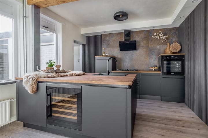 Photo 3 of Schoenerstraat 75