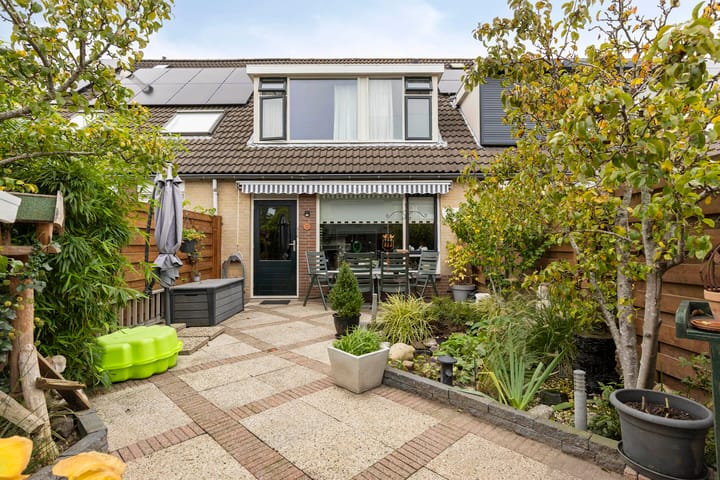 Foto 2 van Vrouwenrecht 50