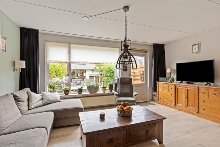 Foto 10 van Vrouwenrecht 50