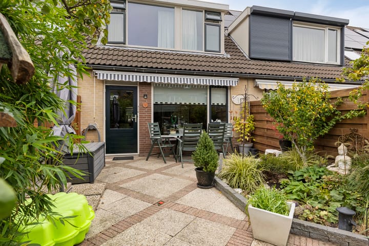 Foto 23 van Vrouwenrecht 50