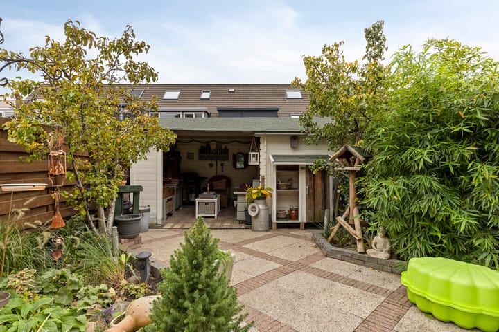 Foto 25 van Vrouwenrecht 50