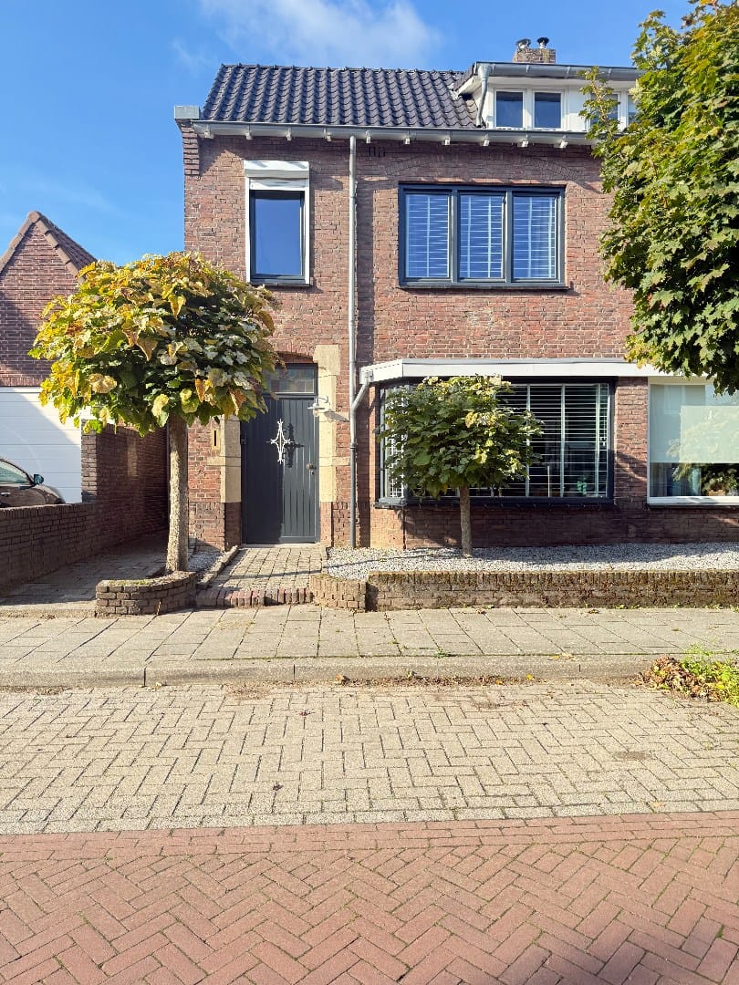 Lentestraat, 1, Heerlen, 6411GN, Limburg, Nederland 1