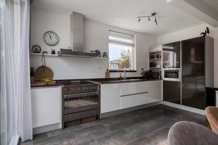 Foto 13 van Julianalaan 17