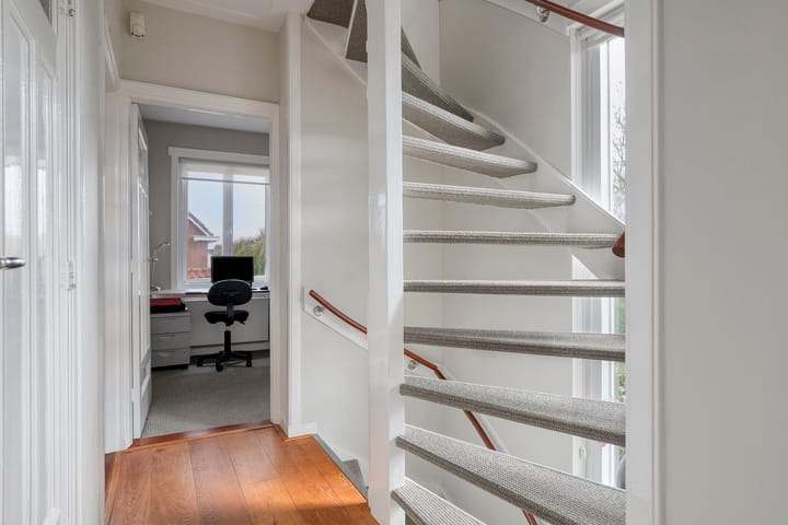 Foto 14 van Julianalaan 17