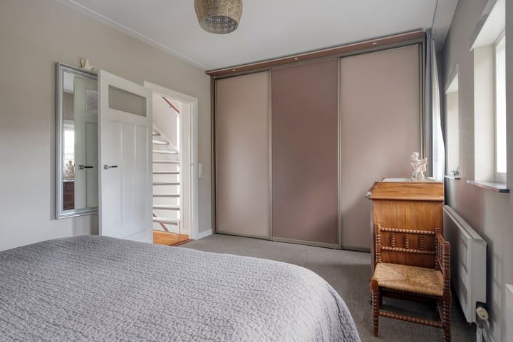 Foto 16 van Julianalaan 17