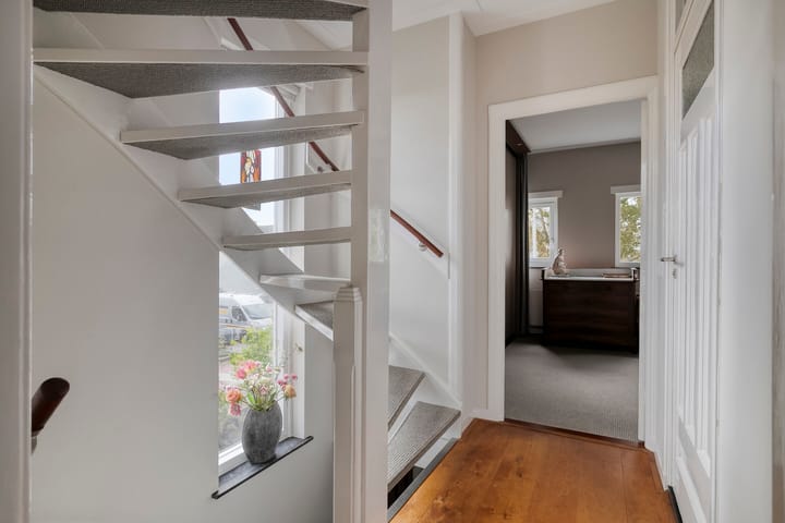 Foto 24 van Julianalaan 17