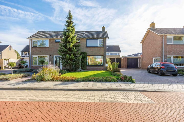 Photo 39 of Farmsumerzijl 15