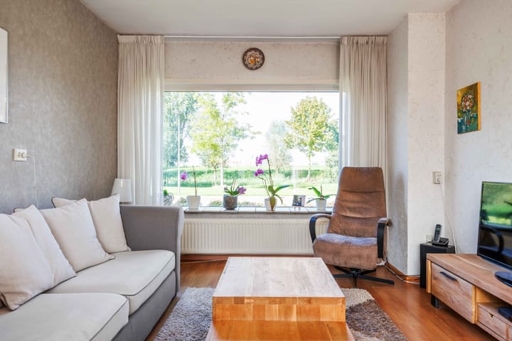 Photo 8 of Farmsumerzijl 15