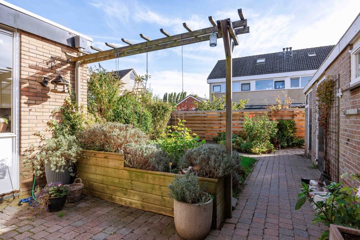 Photo 33 of Farmsumerzijl 15