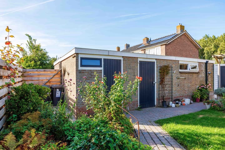 Photo 35 of Farmsumerzijl 15