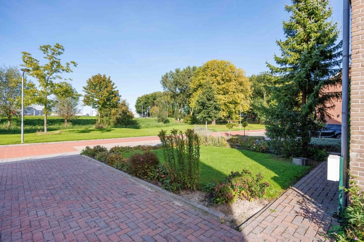 Photo 37 of Farmsumerzijl 15