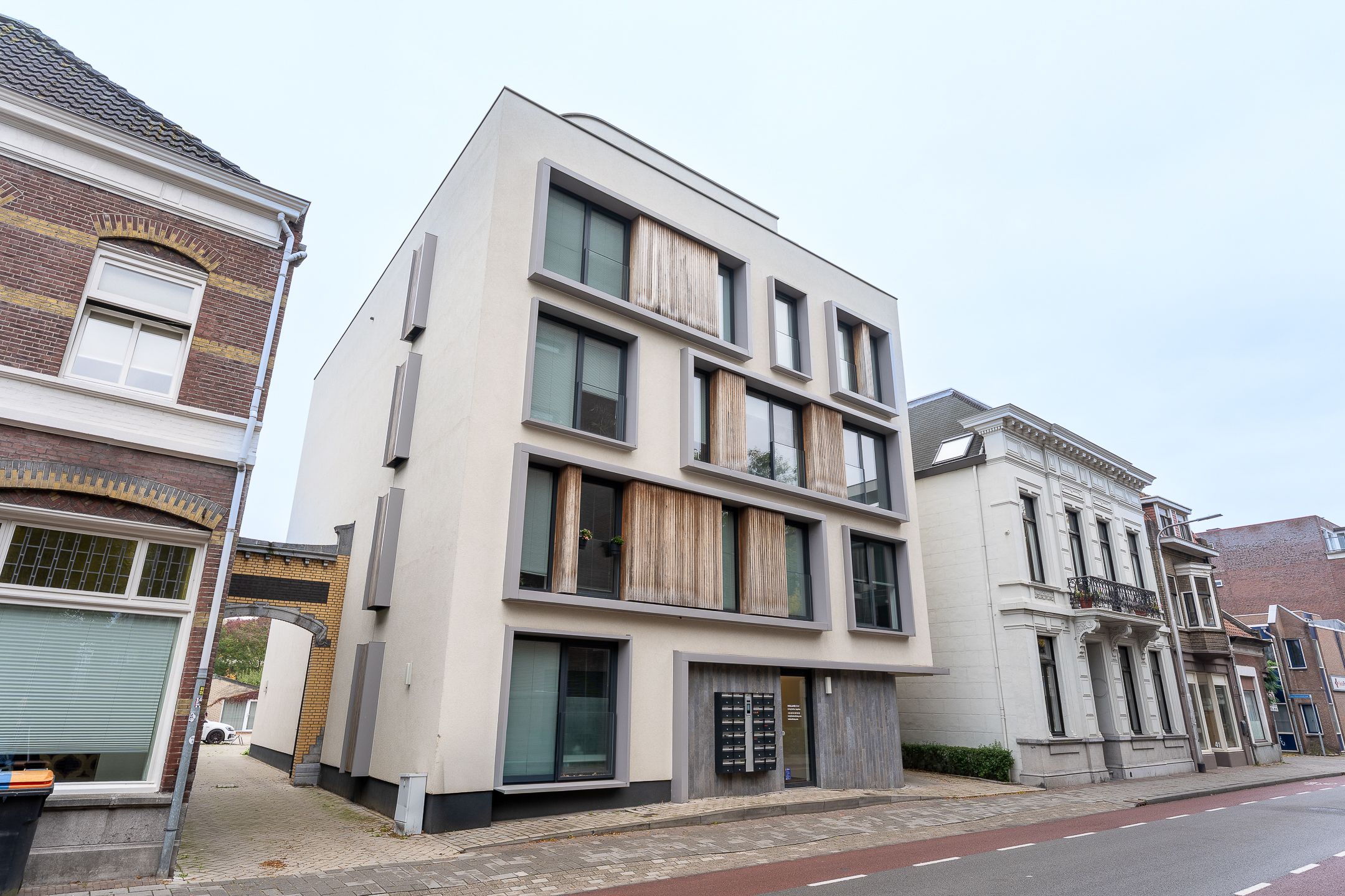 Photo 15 of Bisschop Zwijsenstraat 45-05