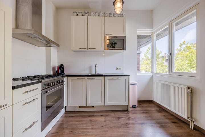 Foto 2 van Juliana van Stolberglaan 327