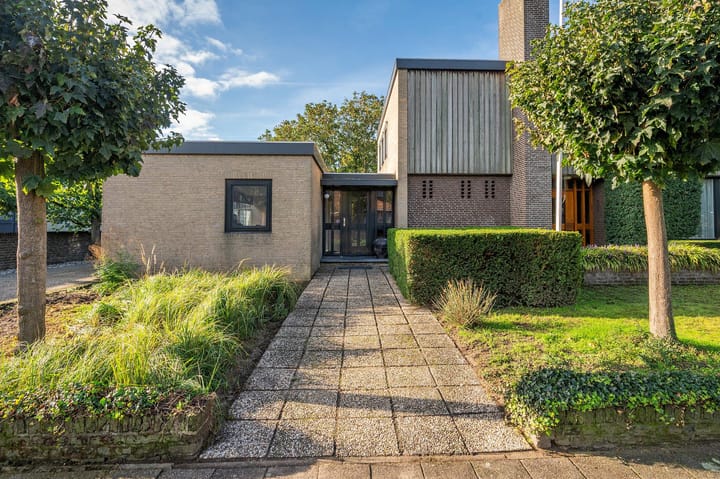 Foto 75 van Mgr Schravenlaan 3