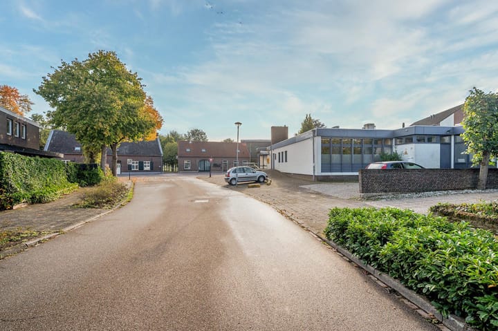 Foto 78 van Mgr Schravenlaan 3