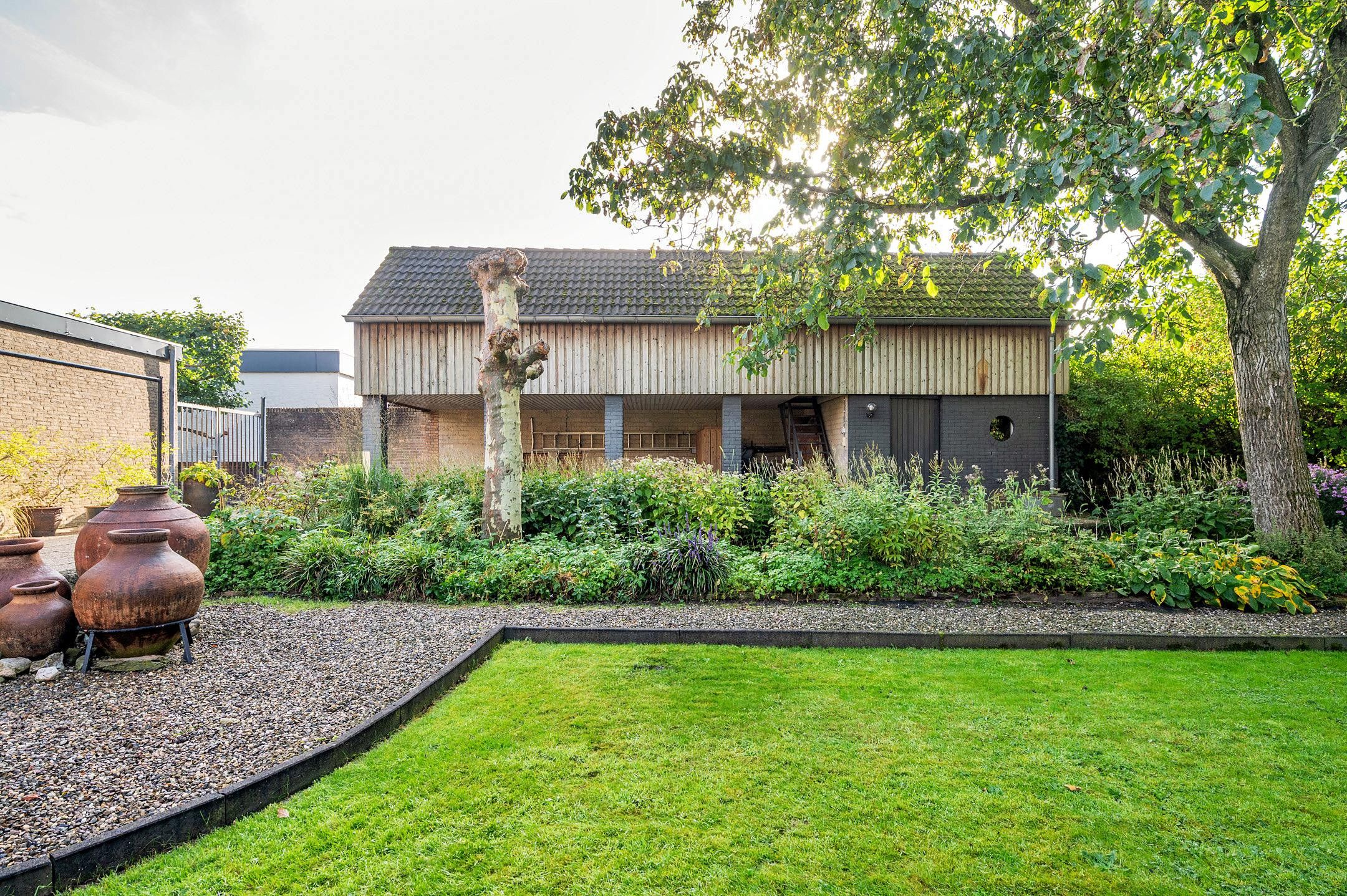 Foto 63 van Mgr Schravenlaan 3