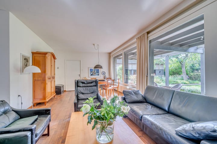 Foto 12 van Mgr Schravenlaan 3