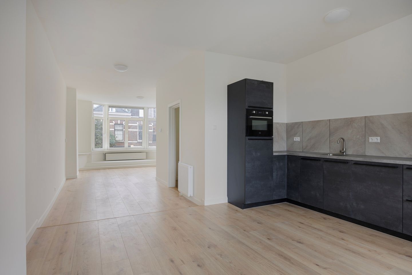 Photo 1 of Benthuizerstraat 32-A