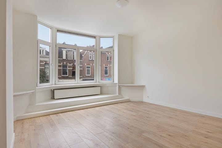 Photo 3 of Benthuizerstraat 32-A