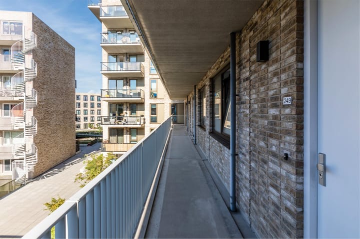 Foto 16 van Waalbandijk 247