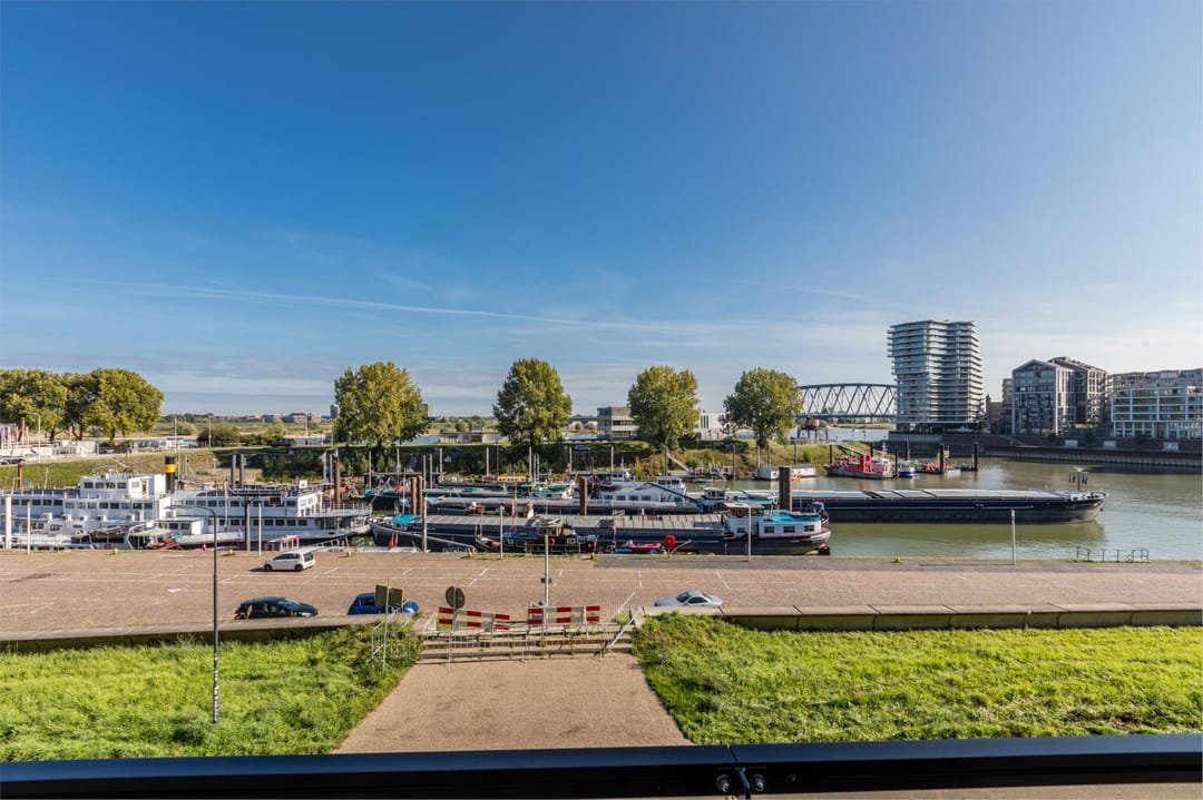 Foto 38 van Waalbandijk 247