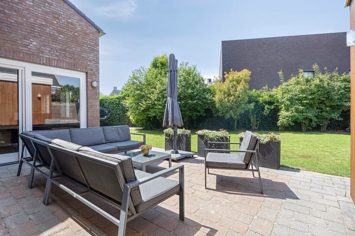 Foto 44 van Vuurdoornstraat 2